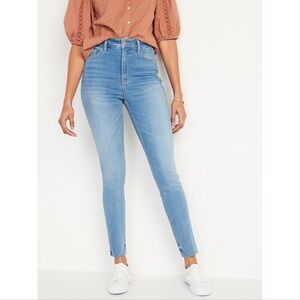 Old Navy High-Waisted Rockstar 360 Stretch Super-Skinny Cut-Off Ankle Jeans